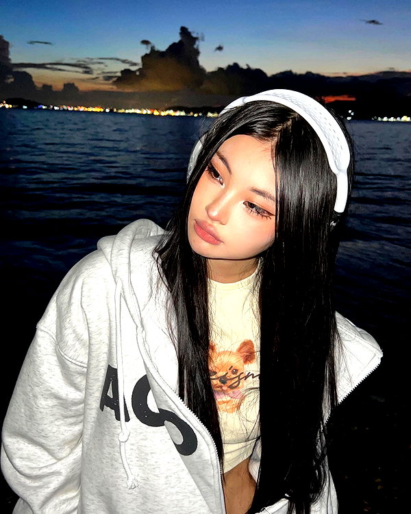 ll.lu1s instagram image archive image