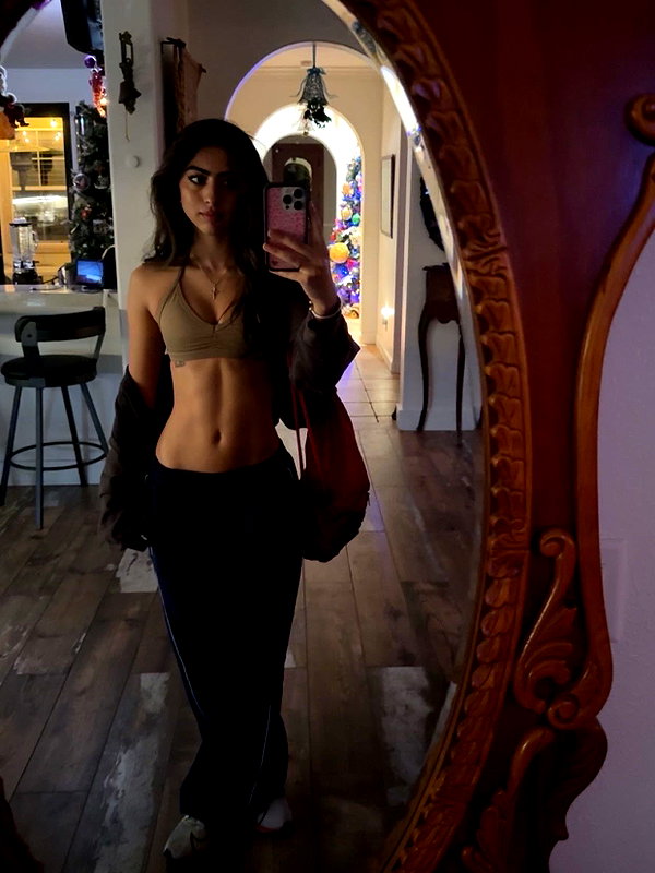 Archived image from @skyleraboujaoude on Instagram