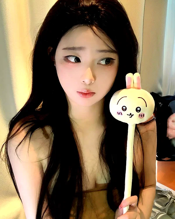 yingyinng_ instagram image archive image