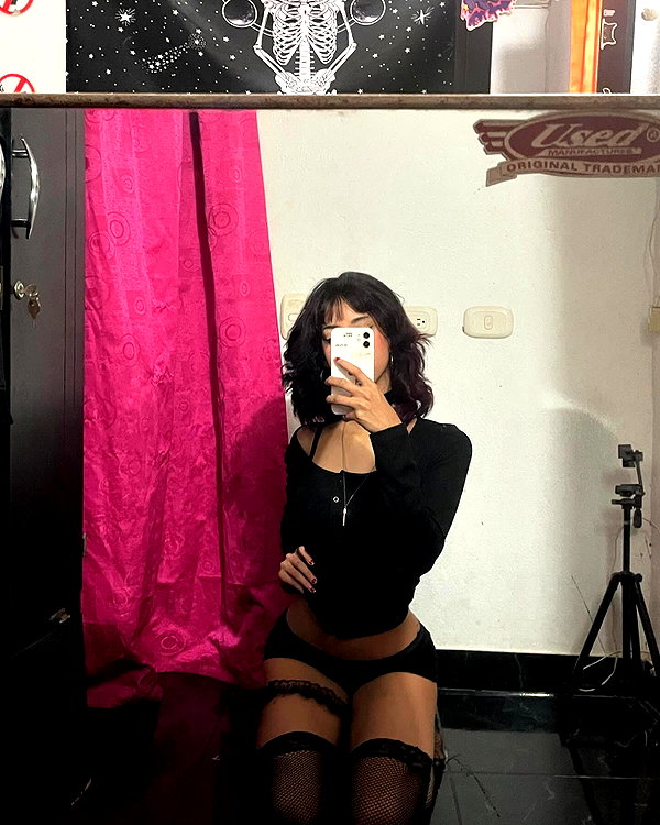 shevaal_x instagram image archive image