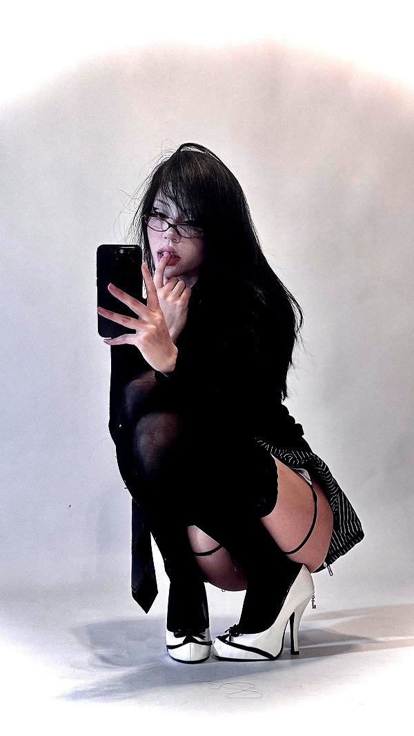 dracuina instagram image archive image
