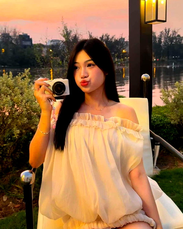 lyhythuedoxinh instagram image archive image