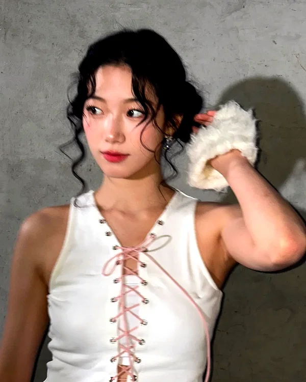 zuhazana instagram image archive image