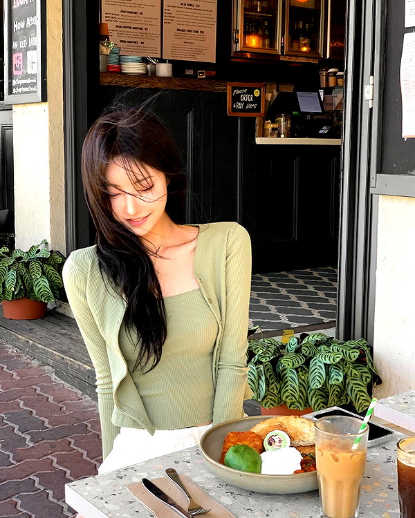 daxbin instagram image archive image