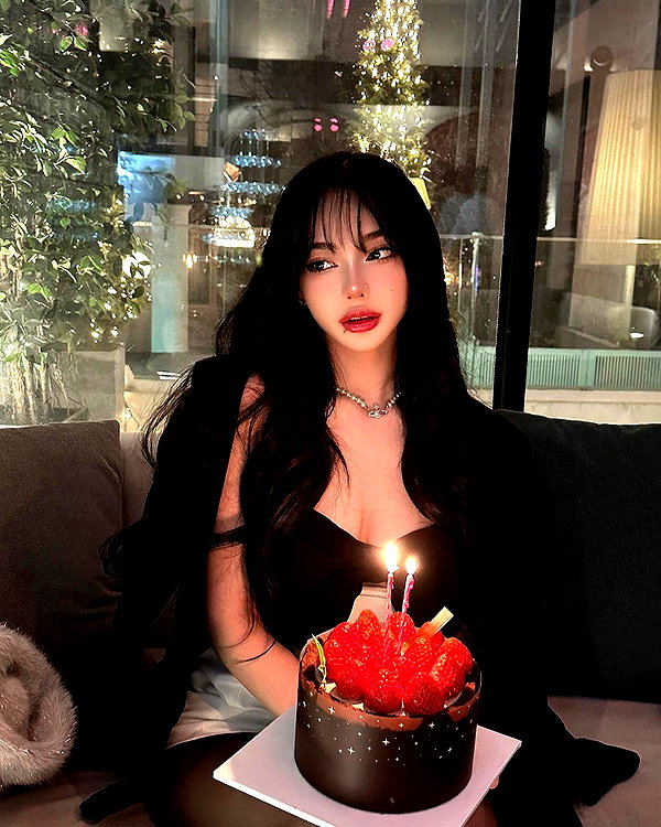 yuna_1_27 instagram image archive image