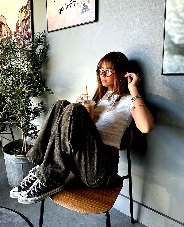 chloerosenbaum instagram image archive image