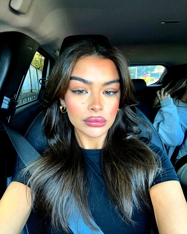 oliviaphillipps instagram image archive image