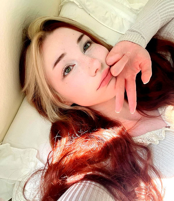 danielle.mercedie instagram image archive image