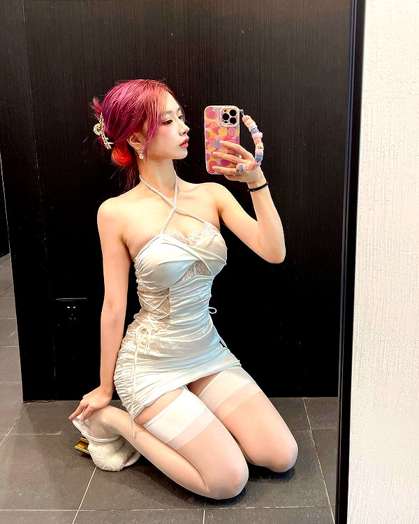 erokochiba instagram image archive image
