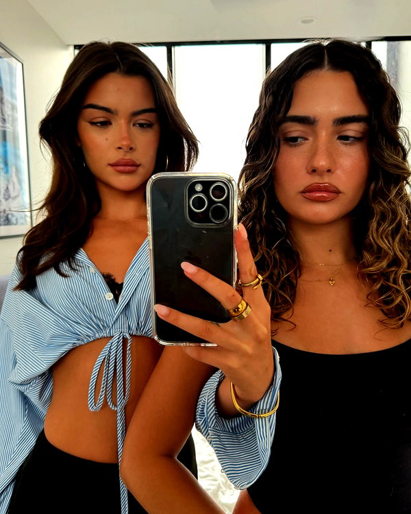 oliviaphillipps instagram image archive image