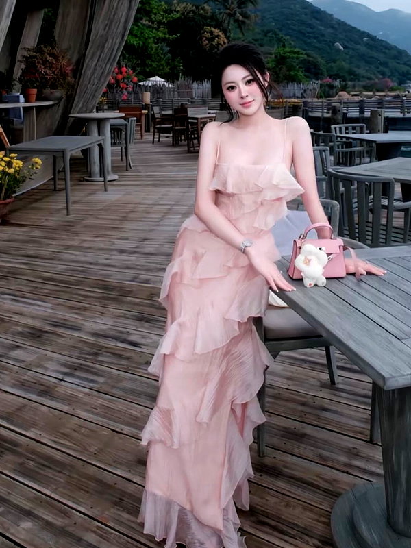lyhythuedoxinh instagram image archive image