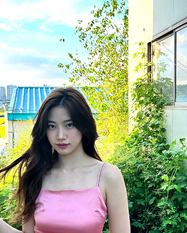 zuhazana instagram image archive image