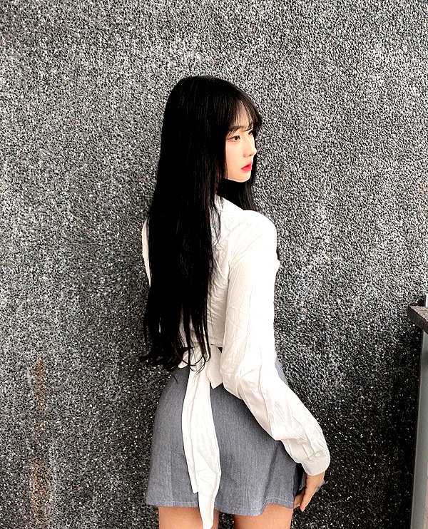 lai_931201 instagram image archive image