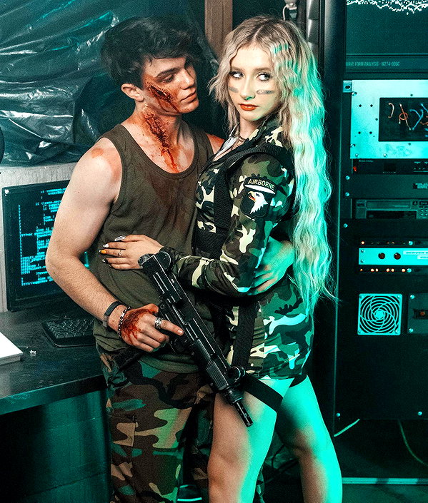ellianawalmsley instagram image archive image