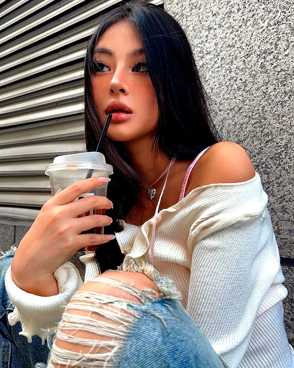 ll.lu1s instagram image archive image