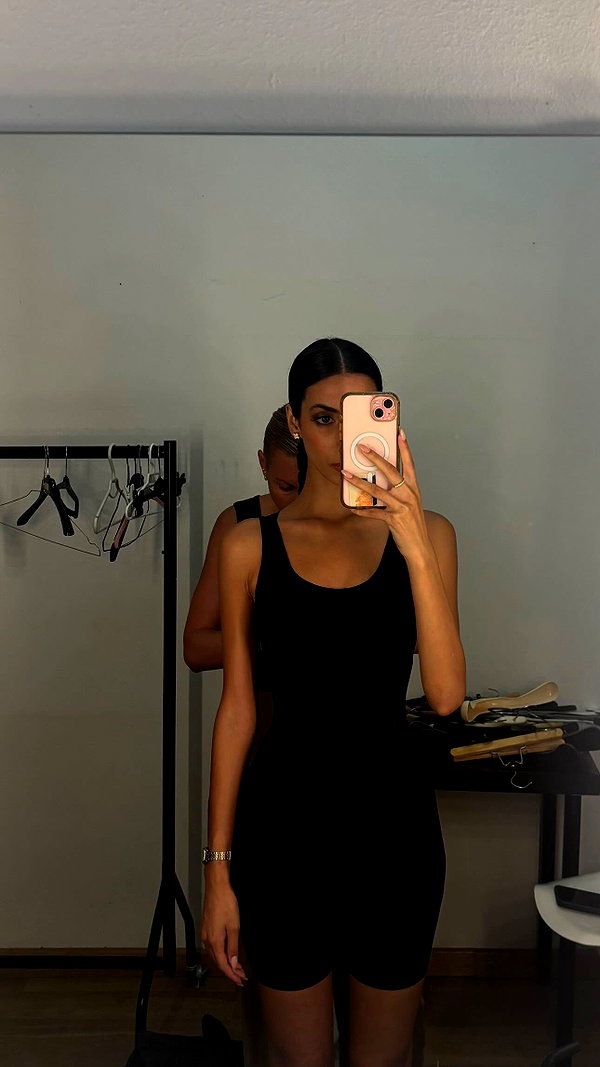 zaini.wiss instagram image archive image