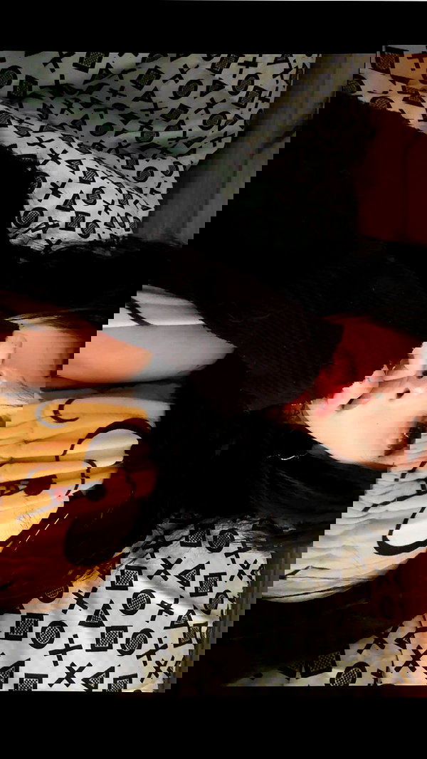 zommmbri zommmbri archive image