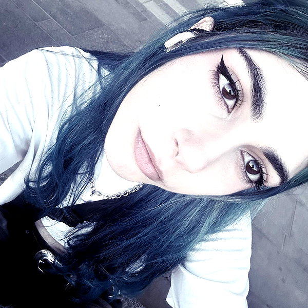 ayash.hila instagram image archive image