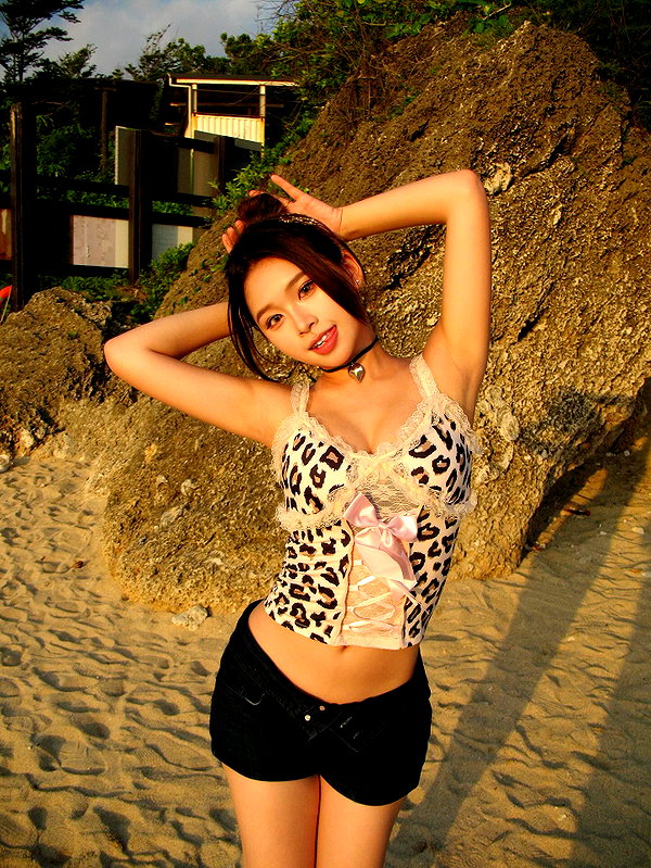 e.shao_417 instagram image archive image