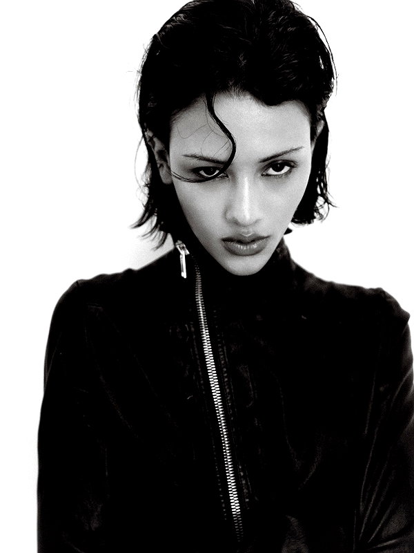 leonanaomii instagram image archive image