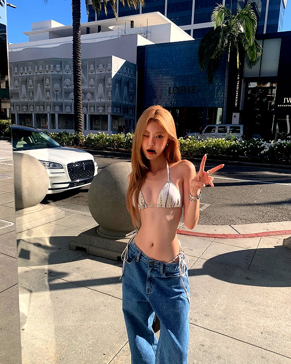 daxbin instagram image archive image