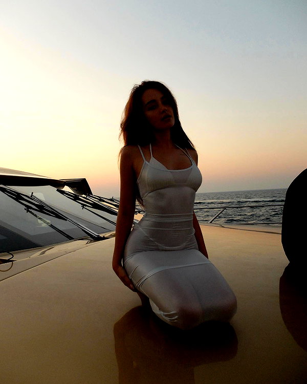 veroni22ka instagram image archive image