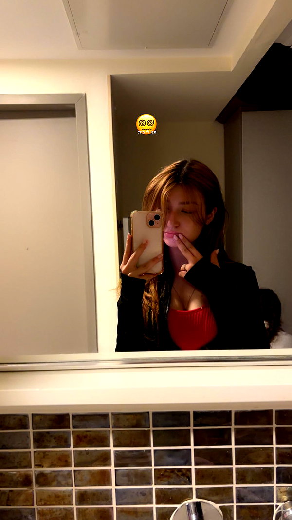 mily8s instagram image archive image