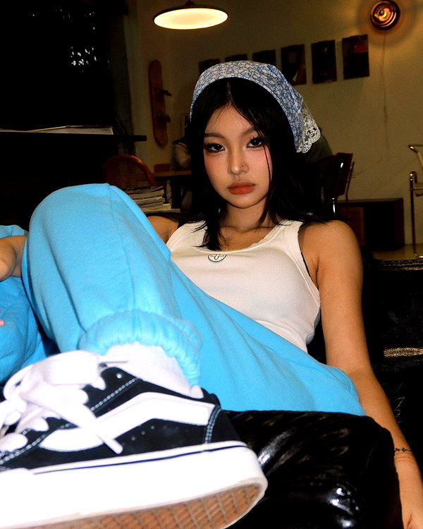 ll.lu1s instagram image archive image