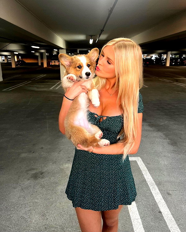 allie_dunn instagram image archive image