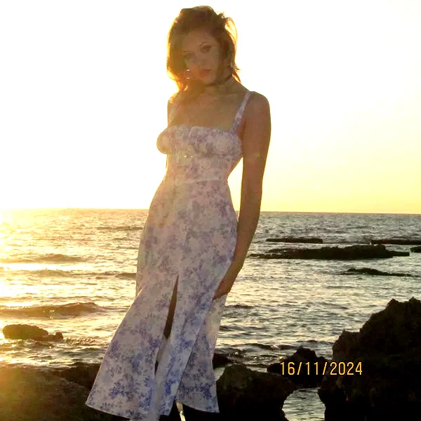tamarli._ instagram image archive image