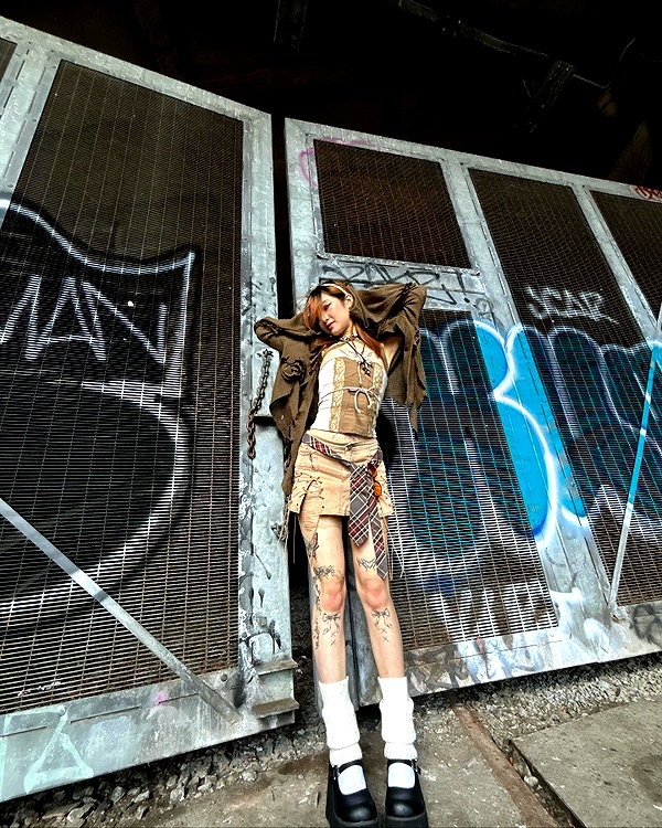 angelwithashotgunxx instagram image archive image