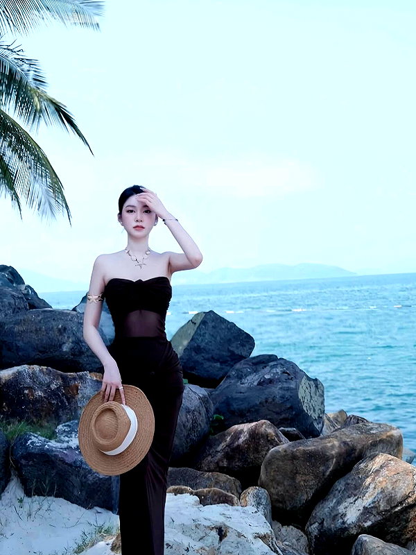 lyhythuedoxinh instagram image archive image