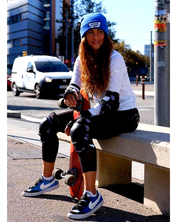 shakira instagram image archive image
