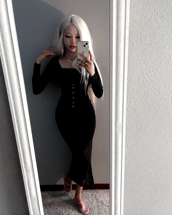 Archived image from @irisinna on Instagram
