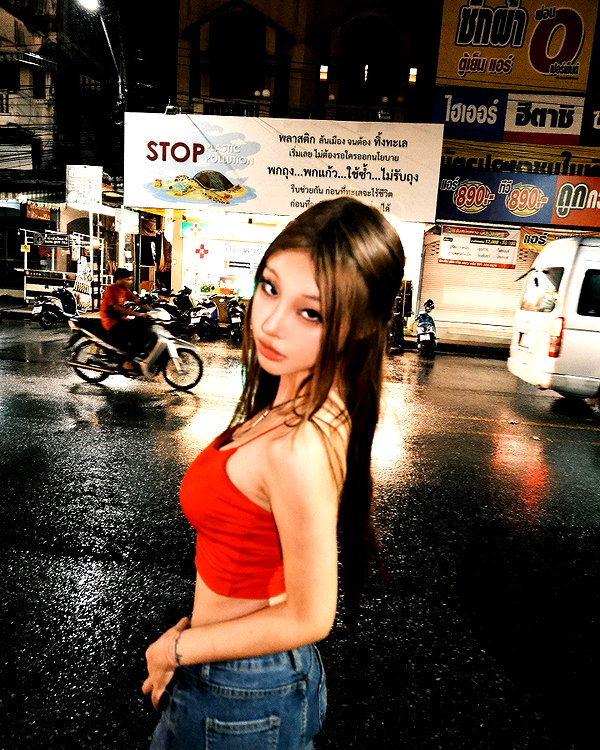 ll.lu1s instagram image archive image