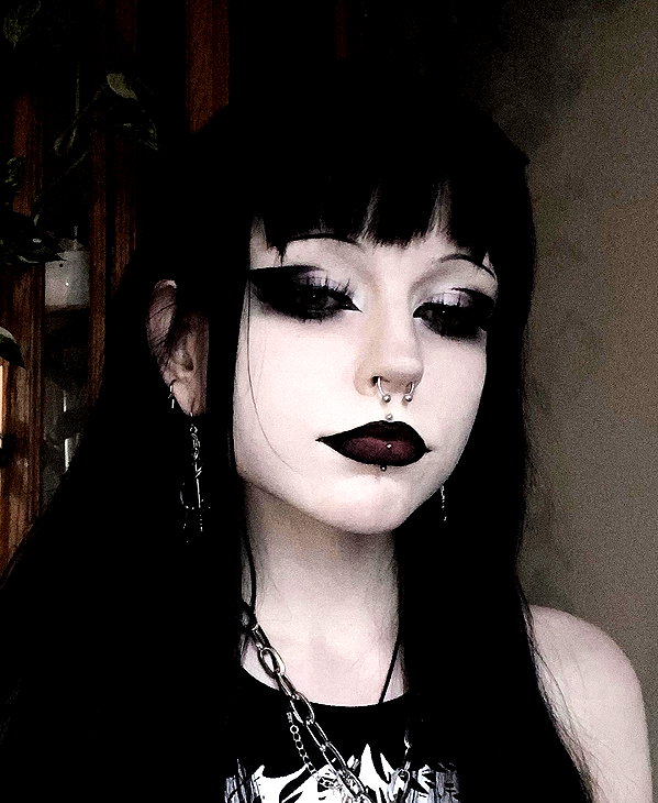 kittenfangsxx instagram image archive image