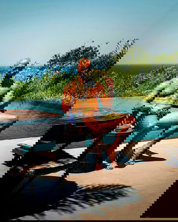 tateauraa tateauraa archive image