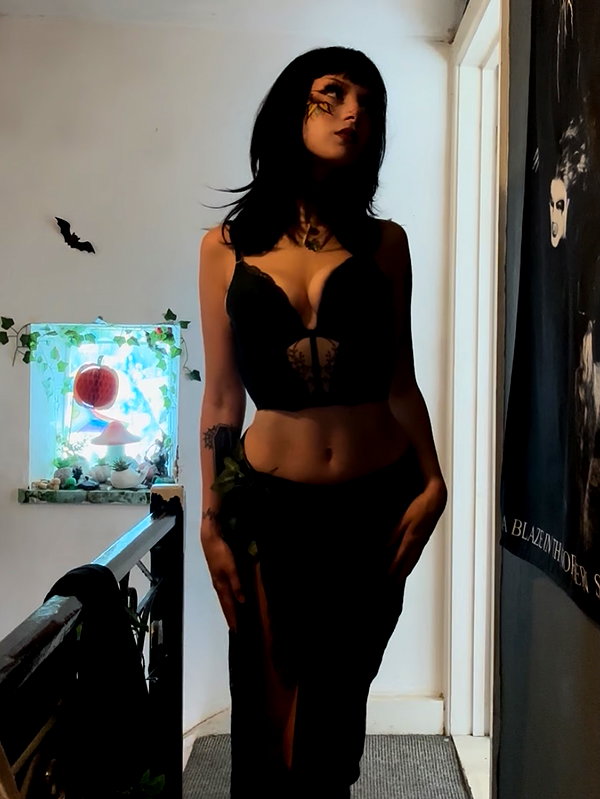 scarlett_ichor instagram image archive image