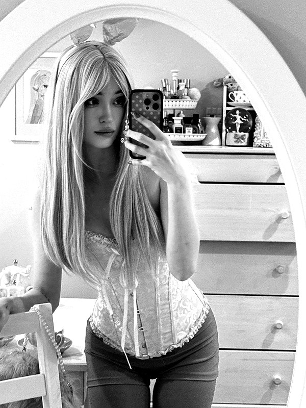 1uvgabi instagram image archive image