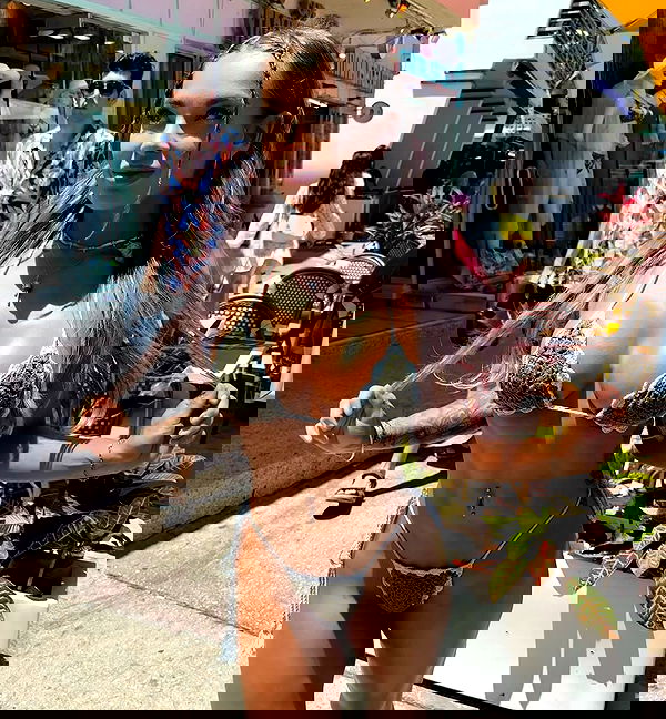 itshayleydavies itshayleydavies archive image