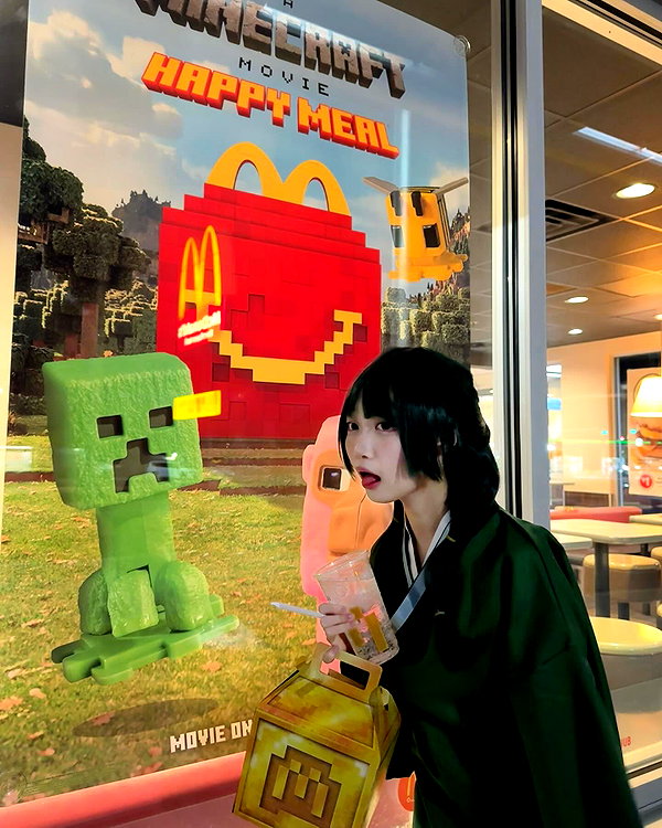 yuyuslivestreamdiary instagram image archive image