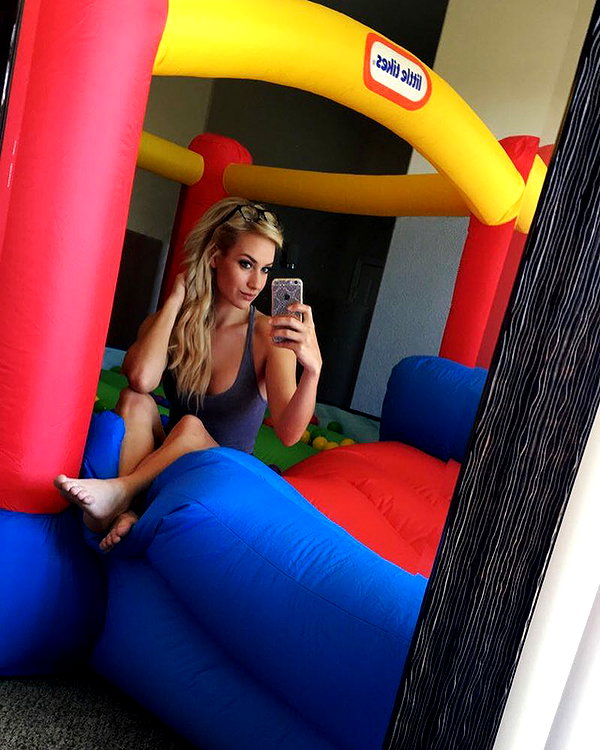 _paige.renee instagram image archive image