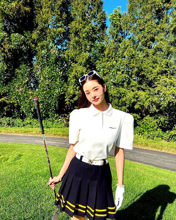 dear.zia instagram image archive image