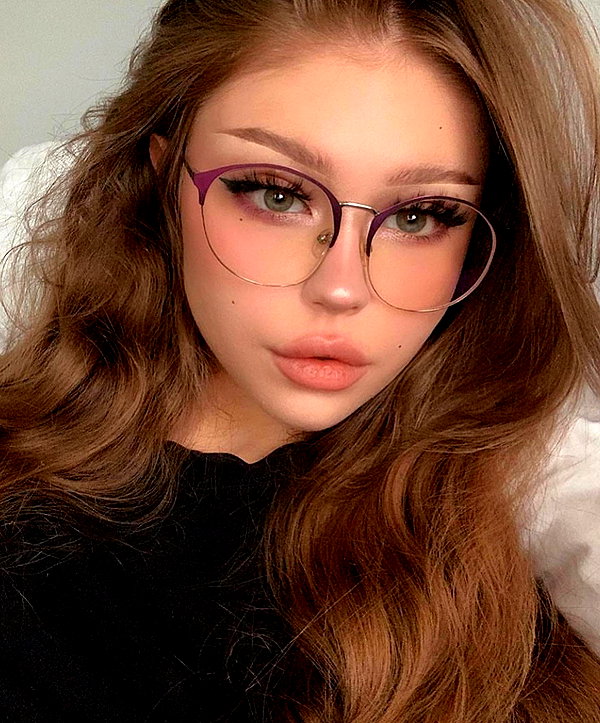 baddiesessence instagram image archive image
