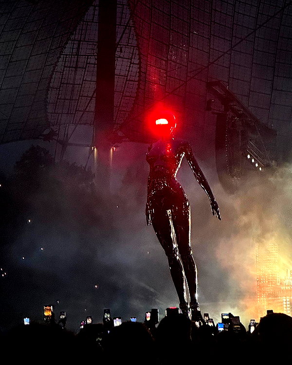 girlcalledluca instagram image archive image