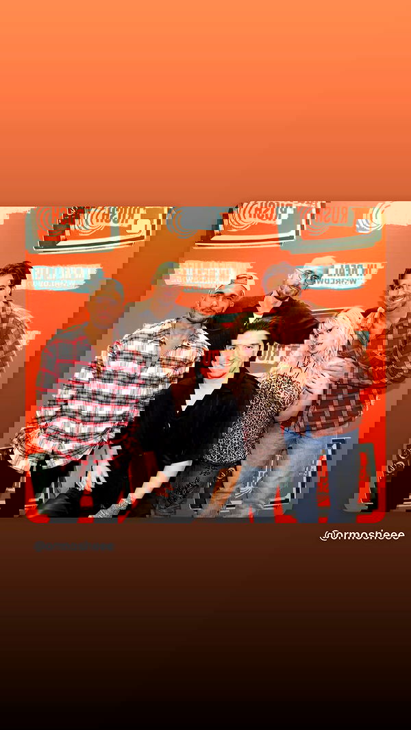 ormosheee ormosheee archive image