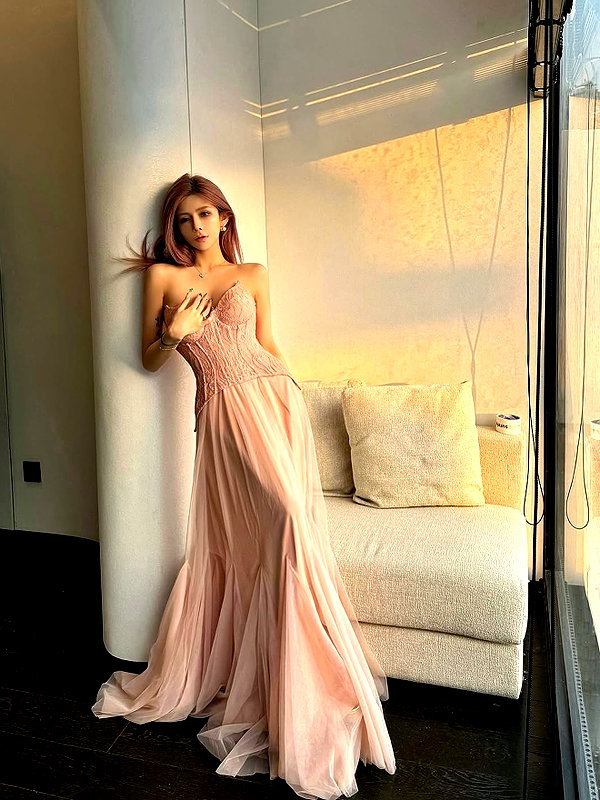 lyhythuedoxinh instagram image archive image