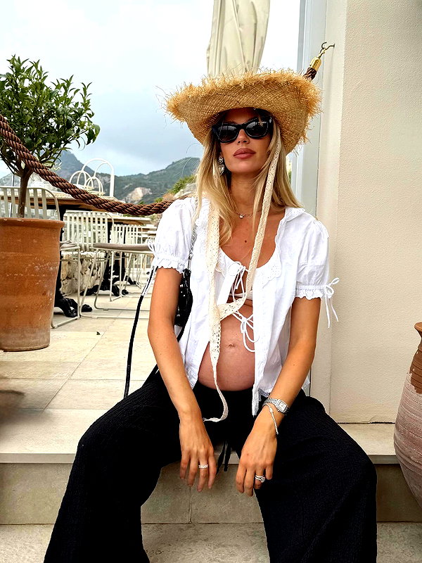 barzomer instagram image archive image
