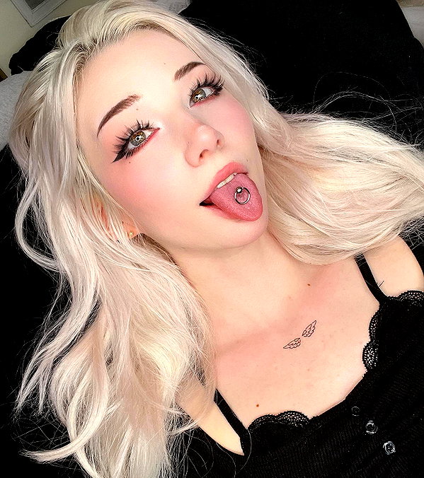 danielle.mercedie instagram image archive image