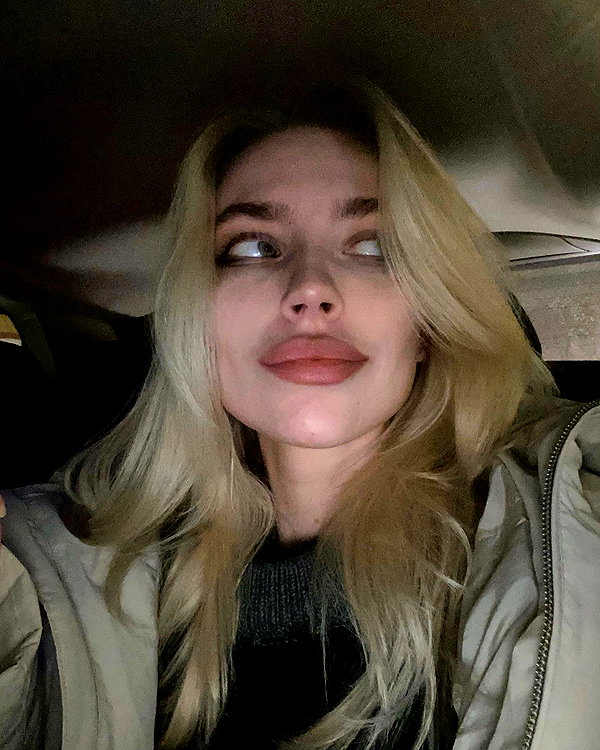 anya4everr instagram image archive image